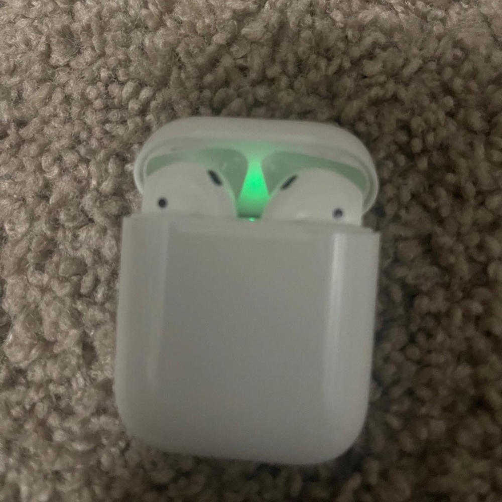 Apple AirPods 2nd generation